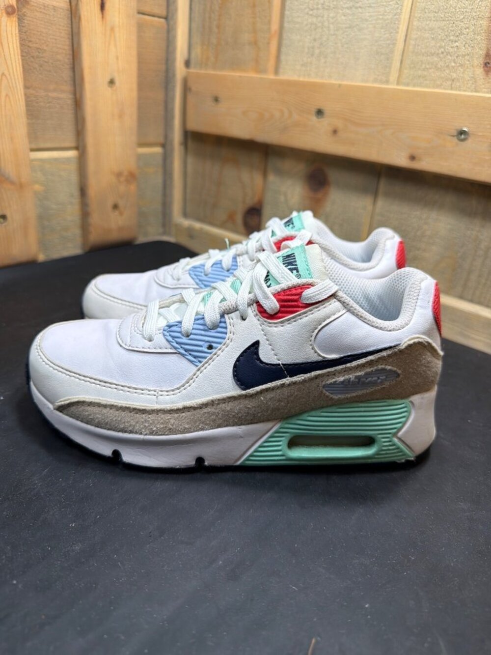Nike Air Max 90 Youth Boys Sneakers Size 1.5Y White Blue Green DZ2889-100 - Picture 5 of 9